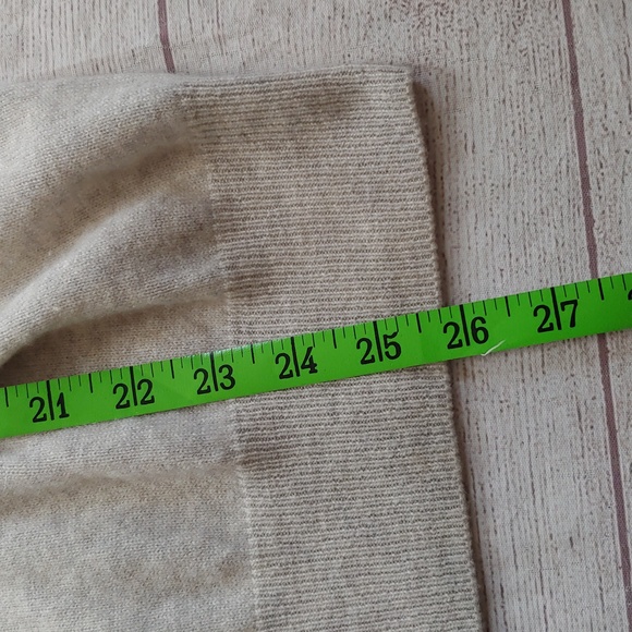 J. CREW SUPER SOFT CASHMERE SWEATER - Picture 7 of 7